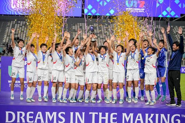 Korea DPR celebrates winning the World Cup by raising the cup the FIFA U17, U 17 Women s World Cup Morocco 2025, 1st - 2nd place match between Korea DOR and Netherlands in Rabat, Morocco, on November 8, 2025, at the Olympic Stadium  Copyright: xAndreaxAmato IPAxSportx xipa-agency.netx xx IPA_67718866 IPA_Agency_IPA67718866