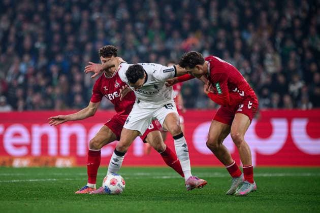 MOENCHENGLADBACH, GERMANY - 8 NOVEMBER, 2025: Haris Tabakovic, Joel Schmied, Eric Martel - The football match of Bundesliga Borussia Moenchengladbach vs 1. FC Koeln at Borussia Park.  Copyright: xVITALIIxKLIUIEVx