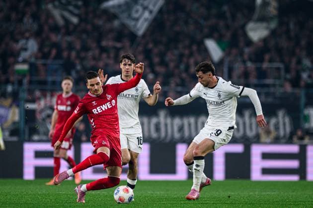 MOENCHENGLADBACH, GERMANY - 8 NOVEMBER, 2025: Said El Mala, Philipp Sander, Joe Scally - The football match of Bundesliga Borussia Moenchengladbach vs 1. FC Koeln at Borussia Park.  Copyright: xVITALIIxKLIUIEVx