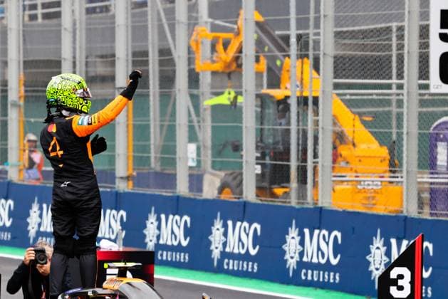 MOTORI - Formula 1 - Formula 1 MSC Cruises Grande Premio de Sao Paulo 2025 Lando Norris (GBR) - McLaren Formula 1 Team - McLaren MCL39 - Mercedes during the Formula 1 MSC Cruises Grande Premio de Sao Paulo 2025, Sao Paulo, Brasil, Autodromo Jose Carlos Pace from November 6 to 9, 2025. Round 21 of 24 the 2025 FIA Formula One World Championship, WM, Weltmeisterschaft Sao Paulo Brazil  Copyright: xIPAxSport ABACAx