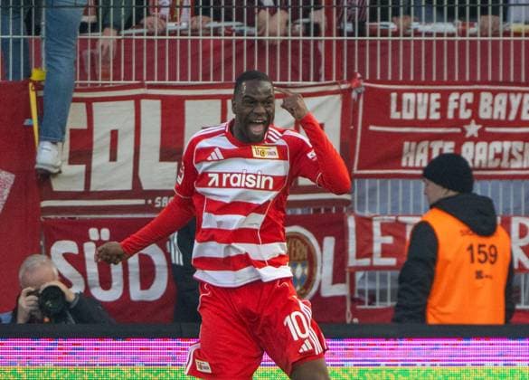 Soccer, Men, Season 2025 2026, 1 Bundesliga 10 Matchday , 1 FC Union Berlin FC Bayern Munich, Ilyas Ansah 1 FC Union , Celebration after goal disallowed for offside 1 0, 08 11 2025, Copyright: xMatthiasxKochx