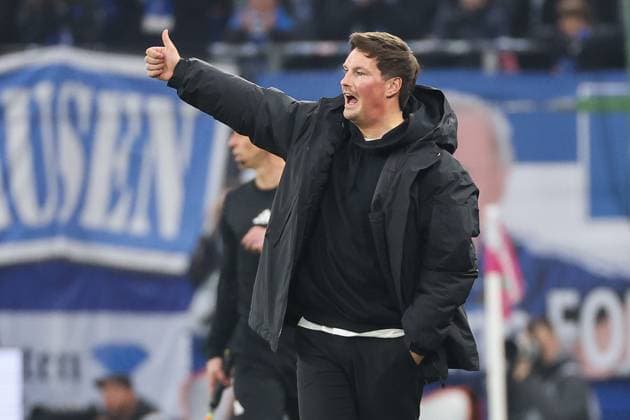 1 Bundesliga Hamburger SV Borussia Dortmund on 08 11 2025 at Volksparkstadion in Hamburg Coach Merlin Polzin Hamburg is satisfied MH