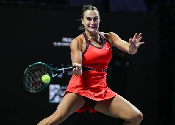 WTA, Tennis Damen Finals 2025 - Final Singles RIYADH, SAUDI ARABIA NOVEMBER 8, 2025: Aryna Sabalenka plays against Elena Rybakina of Kazakhstan in the Singles Final of the 2025 WTA Finals, part of the Hologic WTA Tour, at King Saud University Indoor Arena in Riyadh, Saudi Arabia, on November 8, 2025. Riyadh Saudi Arabia  Copyright: xSTRx originalFilename:str-wtafinal251108_npB36.jpg