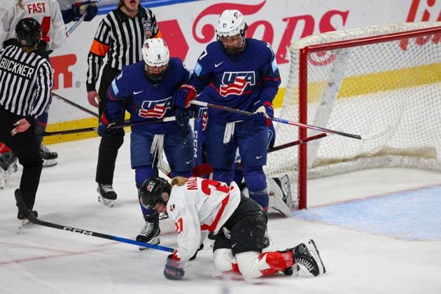 November 8th 2025: Team USA forward Britta Curl-Salem (17) and defenseman Haley Winn (8) battle in the second period in a game against Team Canada. Team USA WomenÃ¢â‚¬â ¢s national team, Nationalteam hosted the Canadian WomenÃ¢â‚¬â ¢s National Team in a Canada USA Rivalry Series game at Key Bank Center in Buffalo, New York. ( CSM) - ZUMAc04_ 20251108_zma_c04_459 Copyright: xJonathanxTencax