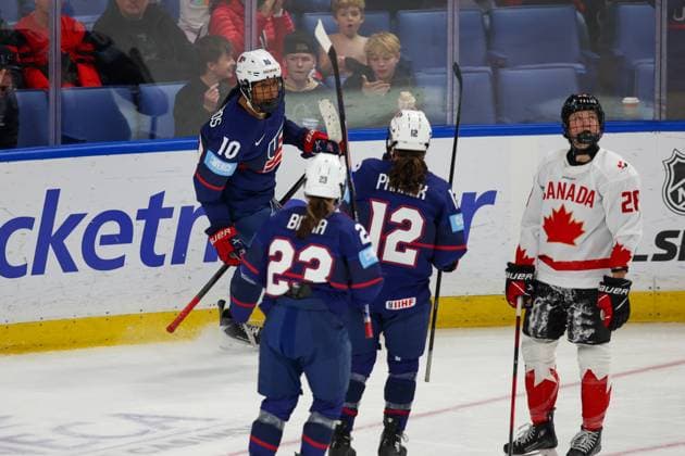November 8th 2025: Team USA defenseman Laila Edwards (10) celebrates a goal in the third period in a game against Team Canada. Team USA WomenÃ¢â‚¬â ¢s national team, Nationalteam hosted the Canadian WomenÃ¢â‚¬â ¢s National Team in a Canada USA Rivalry Series game at Key Bank Center in Buffalo, New York. ( CSM) - ZUMAc04_ 20251108_zma_c04_511 Copyright: xJonathanxTencax