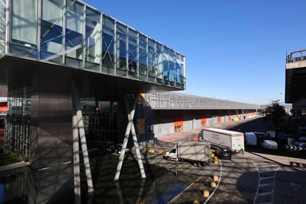 (251109) -- MILAN, Nov. 9, 2025 -- This photo taken on Nov. 3, 2025 shows the Milano Rho Ice hockey, Eishockey Arena under renovation at Fiera Milano Rho exhibition center in Milan, Italy. The Milan-Cortina 2026 Olympic Winter games, Winterspiele,Spiele, Summer games will open on February 6, 2026 at Milan s San Siro Stadium. ) (SP)ITALY-MILAN-MILAN-CORTINA WINTER OLYMPICS-PREPARATION LixJing 