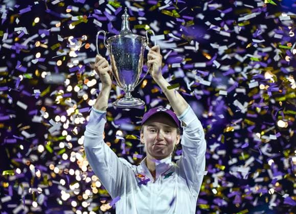 WTA, Tennis Damen Finals 2025 - Final Singles RIYADH, SAUDI ARABIA NOVEMBER 8, 2025: Elena Rybakina of Kazakhstan celebrates with the Billie Jean King Trophy after defeating Aryna Sabalenka in the singles final on Day 8 of the 2025 WTA Finals, part of the Hologic WTA Tour, at King Saud University Indoor Arena in Riyadh, Saudi Arabia. Riyadh Saudi Arabia  Copyright: xSTRx originalFilename:str-wtafinal251108_nppsl.jpg