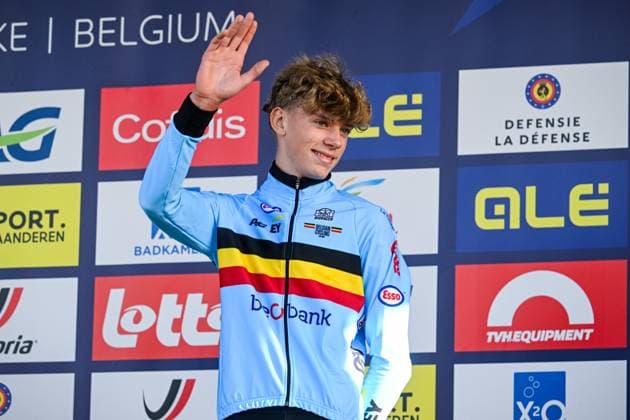 2025 UEC Cyclo-Cross EC - Men Juniors MIDDELKERKE, BELGIUM - NOVEMBER 09 : Lejeune Giel (BEL) on the podium third place during the 2025 UEC Cyclo-Cross European Championships for Men Juniors on November 09, 2025 in Middelkerke, Belgium, 09 11 2025 Middelkerke Belgium  Copyright: xNicoxVereeckenx