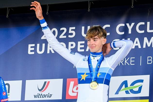 2025 UEC Cyclo-Cross EC - Men Juniors MIDDELKERKE, BELGIUM - NOVEMBER 09 : Grigolini Filippo (ITA) on the podium during the 2025 UEC Cyclo-Cross European Championships for Men Juniors on November 09, 2025 in Middelkerke, Belgium, 09 11 2025 Middelkerke Belgium  Copyright: xNicoxVereeckenx