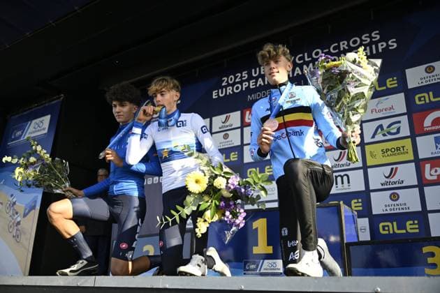 2025 UEC Cyclo-Cross EC - Men Juniors MIDDELKERKE, BELGIUM - NOVEMBER 09 : Lejeune Giel (BEL), Grigolini Filippo (ITA), Pezzo Rosola Patrik (ITA) on the podium during the 2025 UEC Cyclo-Cross European Championships for Men Juniors on November 09, 2025 in Middelkerke, Belgium, 09 11 2025 Middelkerke Belgium  Copyright: xNicoxVereeckenx