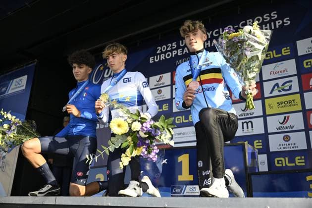2025 UEC Cyclo-Cross EC - Men Juniors MIDDELKERKE, BELGIUM - NOVEMBER 09 : Lejeune Giel (BEL), Grigolini Filippo (ITA), Pezzo Rosola Patrik (ITA) on the podium during the 2025 UEC Cyclo-Cross European Championships for Men Juniors on November 09, 2025 in Middelkerke, Belgium, 09 11 2025 Middelkerke Belgium  Copyright: xNicoxVereeckenx