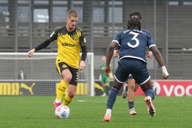 Sunday, 09 11 2025 Season 2025 2026 Round of 16 DFB Cup for Juniors at BVB Fußballpark Hohenbuschei, Dortmund, Germany BV Borussia Dortmund U19 VfL Bochum U19 Valon Cena BVB