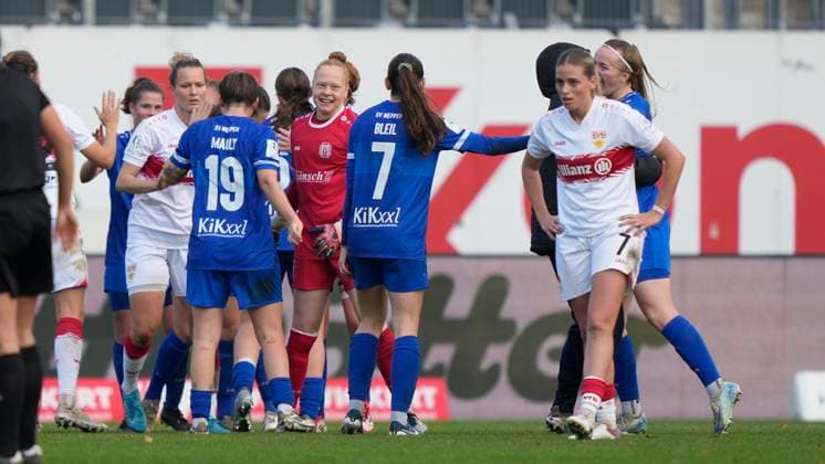 09 11 2025, Hänsch Arena, Meppen, GER, 2 Frauen Bundesliga SV Meppen vs VfB Stuttgart, 1 0 final score, Meppen celebrates, frustration among the girls from Stuttgart DFL REGULATIONS PROHIBIT ANY USE OF PHOTOGRAPHS AS IMAGE SEQUENCES AND OR QUASI VIDEO Meppen Lower Saxony Germany Hänsch Arena