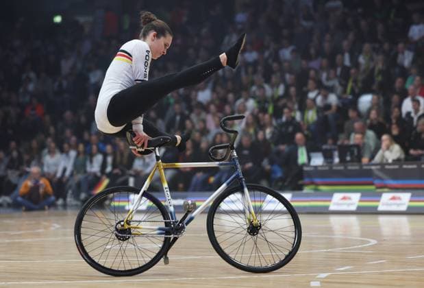 BAU 09 11 2025 Göppingen Artistic Cycling UCI Indoor Cycling World Championships 2025, Single Woman Qualification, f l Veronika Koch GER
