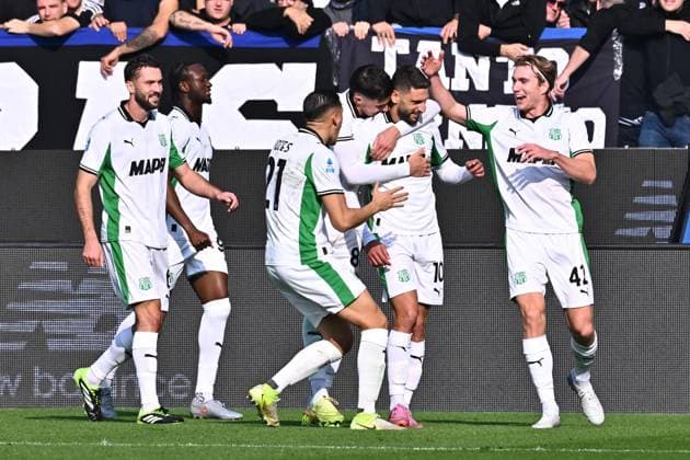 November 9, 2025, Bergamo, Lombardia: Sassuolo s Domenico Berardi celebrates after goal 0-1 during the Italian Serie A soccer match Atalanta BC vs US Sassuolo at the New Balance Arena in Bergamo, Italy, 9 november 2025..ANSA MICHELE MARAVIGLIA. Soccer: Serie A; Atalanta-Sassuolo  - ZUMAa110 20251109_zaf_a110_007 Copyright: xMichelexMaravigliax