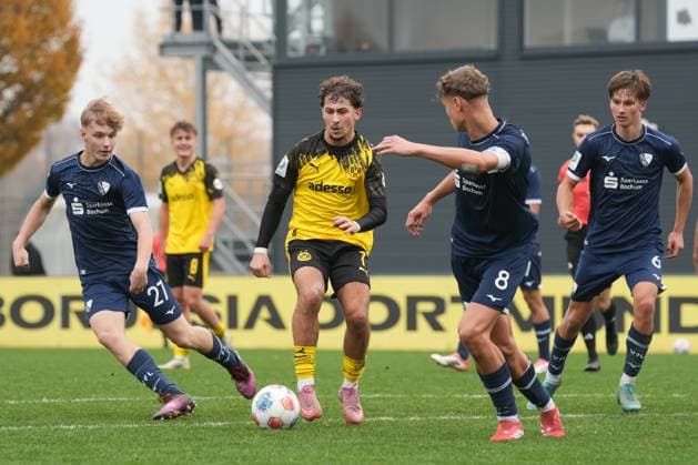 Sunday, 09 11 2025 Season 2025 2026 Round of 16 DFB Cup for Juniors at BVB Fußballpark Hohenbuschei, Dortmund, Germany BV Borussia Dortmund U19 VfL Bochum U19 Taycan Macid Etcibasi BVB