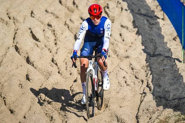 2025 UEC Cyclo-Cross EC - Women U23 MIDDELKERKE, BELGIUM - NOVEMBER 09 : Gery Celia (FRA) in action during the 2025 UEC Cyclo-Cross European Championships for Women U23 on November 09, 2025 in Middelkerke, Belgium, 09 11 2025 Middelkerke Belgium  Copyright: xNicoxVereeckenx