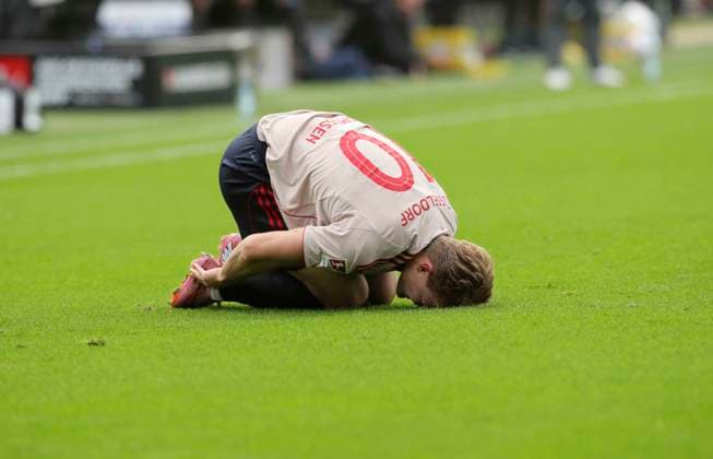 Photo devastated is Christian Rasmussen Fortuna after collision with Kasper Davidsen Kiel Soccer 2 Bundesliga , Matchday 12 on Sun 09 11 2025 Holstein Kiel Fortuna Düsseldorf