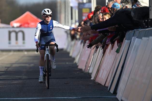 2025 UEC Cyclo-Cross EC - Women U23 MIDDELKERKE, BELGIUM - NOVEMBER 09 : Muller Amandine (FRA) coming in third in action during the 2025 UEC Cyclo-Cross European Championships for Women U23 on November 09, 2025 in Middelkerke, Belgium, 09 11 2025 Middelkerke Belgium  Copyright: xNicoxVereeckenx