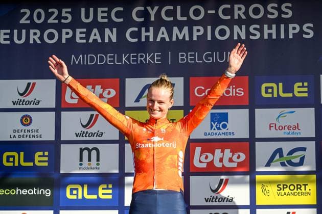 2025 UEC Cyclo-Cross EC - Women U23 MIDDELKERKE, BELGIUM - NOVEMBER 09 : Bentveld Leonie (NLD) on the podium during the 2025 UEC Cyclo-Cross European Championships for Women U23 on November 09, 2025 in Middelkerke, Belgium, 09 11 2025 Middelkerke Belgium  Copyright: xNicoxVereeckenx