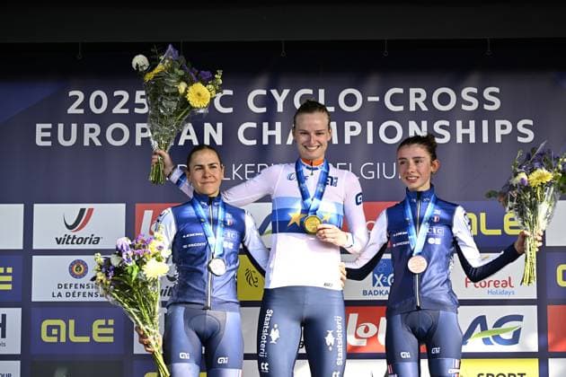 French Celia Gery, Dutch Leonie Bentveld and French Amandine Muller celebrate on the podium after the U23 women race at the UEC Cyclocross European Championships, Sunday 09 November 2025, in Middelkerke. JASPERxJACOBS  x140412936x
