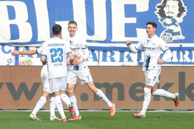 09 11 2025, xgox, Soccer 2 Bundesliga 1 FC Magdeburg SC Padernborn 07 emspor, v l jubilation after the 0 1 by Sebastian Klaas Paderborn, 26 DFL DFB REGULATIONS PROHIBIT ANY USE OF PHOTOGRAPHS as IMAGE SEQUENCES and or QUASI VIDEO Magdeburg