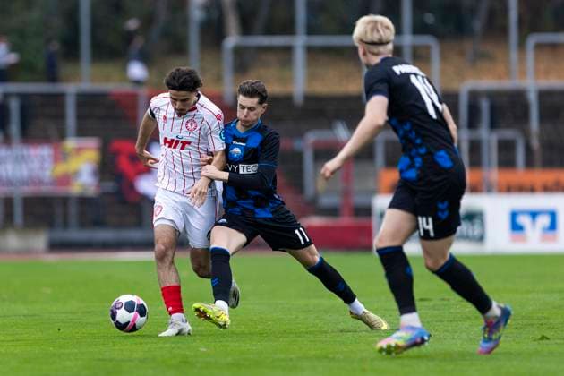 Regionalliga West Fortuna Köln SC Paderborn U21, 09 11 2025 Georg Ermolaev SC Paderborn U21, 11 , Vleron Statovci Fortuna Köln, 4 Regionalliga West, Fortuna Köln SC Paderborn U21, 15 Matchday, on 09 11 2025, Südstadion, Cologne Copyright: xBEAUTIFULxSPORTS Meuselx