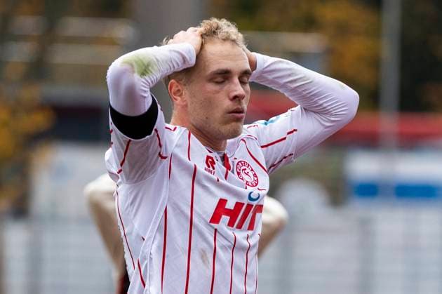 Regionalliga West Fortuna Köln SC Paderborn U21, 09 11 2025 Timo Bornemann Fortuna Köln, 19 struggles with a missed chance Regionalliga West, Fortuna Köln SC Paderborn U21, 15 Matchday, on 09 11 2025, Südstadion, Cologne Copyright: xBEAUTIFULxSPORTS Meuselx