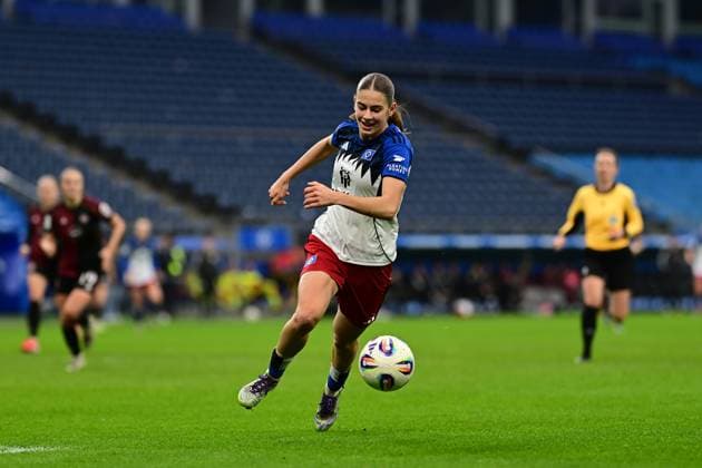Soccer I Women I Season 2025 2026 I Bundesliga I 10 Matchday I Hamburger SV 1 FC Nürnberg I 09 11 2025 Leni Marie Eggert 29, Hamburger SV Hamburg Volkspark, Volksparkstadion, Stadion, Volkspark Stadion Hamburg Germany Copyright: xLobeca FelixxSchlikisx