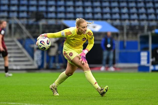 Soccer I Women I Season 2025 2026 I Bundesliga I 10 Matchday I Hamburger SV 1 FC Nürnberg I 09 11 2025 Larissa Rusek 21, 1 FC Nürnberg Hamburg Volkspark, Volksparkstadion, Stadion, Volkspark Stadion Hamburg Germany Copyright: xLobeca FelixxSchlikisx