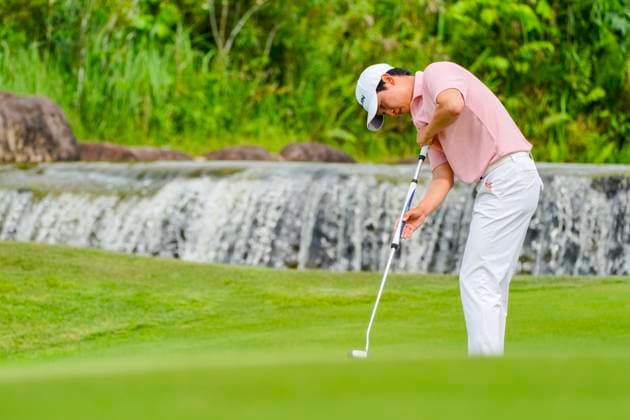 Moutai Singapore Open 2025 in Singapore Jeunghun Wang of South Korean in action during the Moutai Singapore Open 2025 in Singapore on 9 November 2025. Singapore Singapore  Copyright: xMatrixxImages LimxSimonx