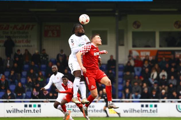 Soccer I Men I Season 2025 2026 I Regionalliga Nord I 18 Matchday I Eintracht Norderstedt Altona 93 I 09 11 2025 Michael Ambrosius 22, Altona 93 Lukas Krüger 9, FC Eintracht Norderstedt Norderstedt Edmund Plambeck Stadion Schleswig Holstein Germany Copyright: xLobeca RalfxHomburgx