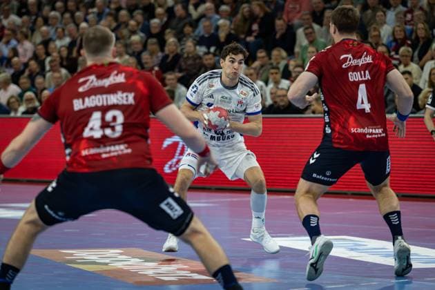 DAIKIN HBL SG Flensburg Handewitt vs Handball Sport Verein Hamburg 09 11 25 Elias Kofler Nr 06, Handball Sportverein Hamburg in attack DAIKIN HBL SG Flensburg Handewitt vs Handball Sport Verein Hamburg, GP JOULE Arena on 09 11 25 Copyright: xBEAUTIFULxSPORTS MarioxM.xKobergx