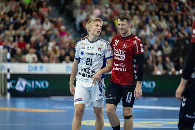 DAIKIN HBL SG Flensburg Handewitt vs Handball Sport Verein Hamburg 09 11 25 Frederik Bo Andersen Nr 21, Handball Sportverein Hamburg with Emil Jakobsen Nr 31, SG Flensburg Handewitt DAIKIN HBL SG Flensburg Handewitt vs Handball Sport Verein Hamburg, GP JOULE Arena on 09 11 25 Copyright: xBEAUTIFULxSPORTS MarioxM.xKobergx