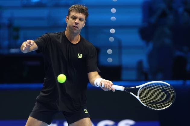 Horacio Zeballos (Argentina) controls the ball, Day 1, Nitto ATP, Tennis Herren Finals 2025, INALPI Arena, November 9, 2025, Turin, Italy.