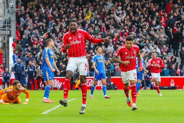 Nottingham Forest v Leeds United, Premier League Ibrahim SangarÃ Of Nottingham Forest scores a GOAL 1-1 and celebrates during the Nottingham Forest v Leeds United Premier League match at the City Ground, West Bridgford, England on 9 November 2025 Credit: Lee Keuneke Every Second Media Editorial use only. All images are copyright Every Second Media Limited. No images may be reproduced without prior permission. All rights reserved. Premier League and Football League images are subject to licensing agreements with Football DataCo Limited. see https: www.football-dataco.com Copyright: xIMAGO EveryxSecondxMediax ESM-1661-0037 LeexKeunekex xEveryxSecondxMediax