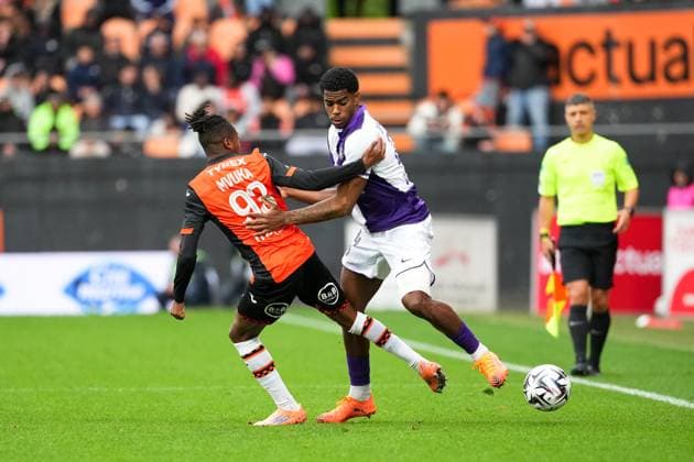 FC Lorient v Toulouse FC - Ligue 1 McDonald s 2025 2026 24 Dayann METHALIE (tfc) during the Ligue 1 McDonald s match between Lorient and Toulouse at Stade du Moustoir on November 9, 2025 in Lorient, France. Lorient France  Copyright: xFEPx 776348195