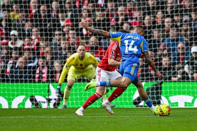 9th November 2025; The City Ground, Nottingham, England; Premier League Football, Nottingham Forest versus Leeds United; Lukas Nmecha of Leeds United shoots and scores past Matz Sels of Nottingham Forest in the 13th minute to make the score 1-0  GodfreyxPitt