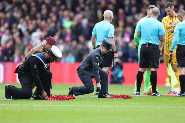 9th November 2025; Selhurst Park, Selhurst, London, England; Premier League Football, Crystal Palace versus Brighton and Hove Albion; Laying of the wreath during pre-match Remembrance activities  KatiexChan