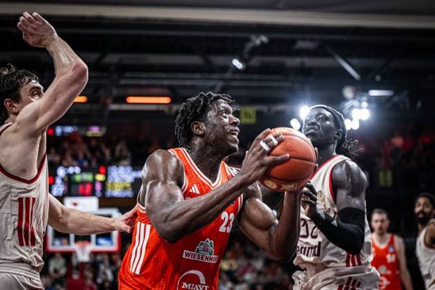 1 Basketball Bundesliga, easyCredit BBL, Season 2025 2026, Men, Main Round, Matchday 7, 09 11 2025, RASTA Vechta FC Bayern Munich Basketball Malcolm Dandridge 23 RASTA Vechta in action Vechta RASTA Dome Lower Saxony Germany