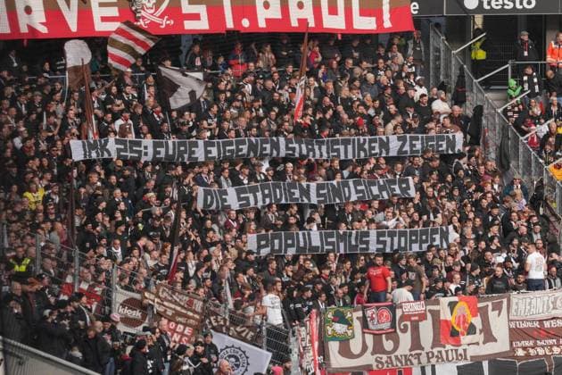 Banner of the fans and Ultras in the stands, Banner, Interior Minister Conference, Stop Populism , Germany, Football, 1 Bundesliga, 10 Matchday, 2025 2026, SC Freiburg vs FC St Pauli, 09 11 2025, Europa Park Stadion, Freiburg, Germany DFL REGULATIONS PROHIBIT ANY USE OF PHOTOGRAPHS AS IMAGE SEQUENCES AND OR QUASI VIDEO Freiburg Europa Park Stadion Baden Württemberg Germany Copyright: xArnexAmbergx