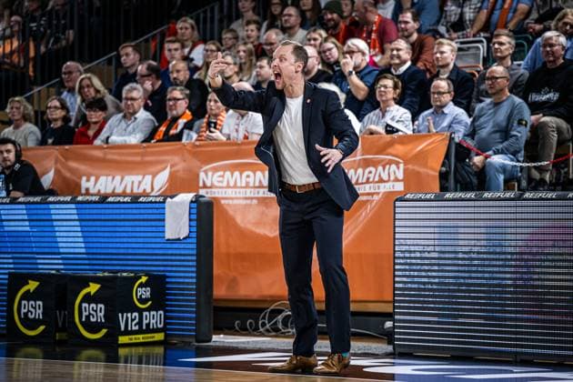 1 Basketball Bundesliga, easyCredit BBL, Season 2025 2026, Men, Main Round, Matchday 7, 09 11 2025, RASTA Vechta FC Bayern Munich Basketball Christian Held Head Coach RASTA Vechta shows emotions during the game Vechta RASTA Dome Lower Saxony Germany