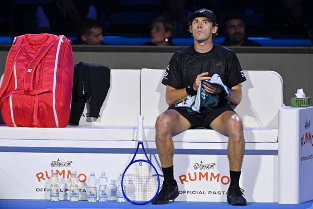 November 9, 2025, Turin, Italy: Alex De Minaur of Australia plays against the spanish Carlos Alcaraz during the Nitto ATP, Tennis Herren Finals in Turin, 9 november 2025 ANSA ALESSANDRO DI MARCO Nitto ATP Finals, Al Via A Torino Il Torneo Dei Migliori Al Mondo  - ZUMAa110 20251109_zaf_a110_051 Copyright: xAlessandroxDixMarcox