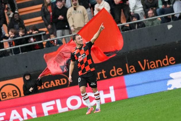 FC Lorient v Toulouse FC - Ligue 1 McDonald s 2025 2026 10 Pablo PAGIS (fcl) during the Ligue 1 McDonald s match between Lorient and Toulouse at Stade du Moustoir on November 9, 2025 in Lorient, France. Lorient France  Copyright: xFEPx 776348195