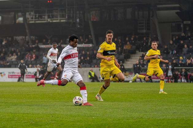 Great chance by Abdenego Nankishi VfB Stuttgart II, 17 , VFB Stuttgart II vs Alemannia Aachen, Football, 3 Liga, Matchday 14, Season 2025 2026, 09 11 2025 VFB Stuttgart II vs Alemannia Aachen, Football, 3 Liga, Matchday 14, Season 2025 2026, 09 11 2025 Aspach Copyright: xEibner-Pressefoto PhilipxZieglerx EP_PZR