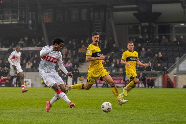 Great chance by Abdenego Nankishi VfB Stuttgart II, 17 , VFB Stuttgart II vs Alemannia Aachen, Football, 3 Liga, Matchday 14, Season 2025 2026, 09 11 2025 VFB Stuttgart II vs Alemannia Aachen, Football, 3 Liga, Matchday 14, Season 2025 2026, 09 11 2025 Aspach Copyright: xEibner-Pressefoto PhilipxZieglerx EP_PZR