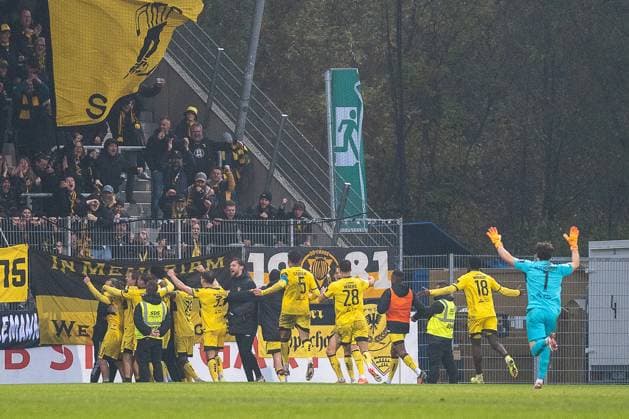 Goal celebration for the 1 3 final score, VFB Stuttgart II vs Alemannia Aachen, Football, 3 Liga, Matchday 14, Season 2025 2026, 09 11 2025 VFB Stuttgart II vs Alemannia Aachen, Football, 3 Liga, Matchday 14, Season 2025 2026, 09 11 2025 Aspach Copyright: xEibner-Pressefoto PhilipxZieglerx EP_PZR