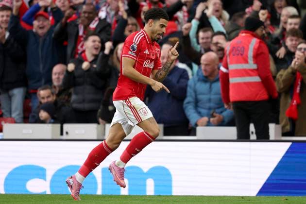 Nottingham Forest v Leeds United - Premier League Morgan Gibbs-White of Nottingham Forest celebrates 2nd goal during the Premier League match between Nottingham Forest and Leeds United at City Ground on November 9, 2025 in Nottingham, England. Nottingham City Ground England United Kingdom Copyright: xNealxSimpson Sportsphoto APLx 14140770