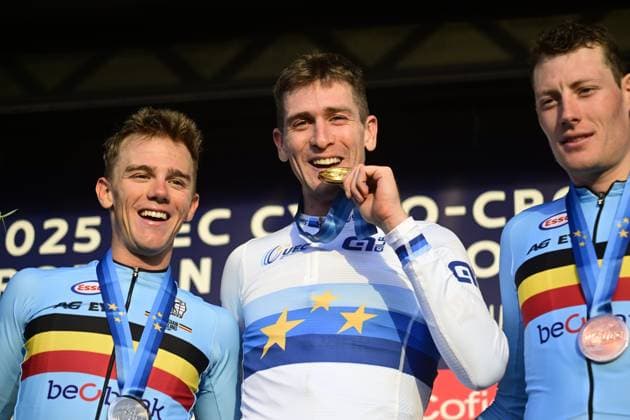 2025 UEC Cyclo-Cross EC - Men Elite MIDDELKERKE, BELGIUM - NOVEMBER 09 : Nys Thibau (BEL), Wyseure Joran (BEL) Aerts Toon (BEL) celebrating his victory on the podium during the 2025 UEC Cyclo-Cross European Championships for Men Elite on November 09, 2025 in Middelkerke, Belgium, 09 11 2025 Middelkerke Belgium  Copyright: xNicoxVereeckenx