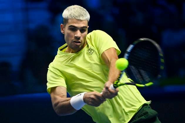 November 9, 2025: Carlos Alcaraz of Spain against Alex de Minaur of Australia during their Men s Single s Nitto ATP, Tennis Herren Finals match during day one of the Nitto ATP Finals at Inalpi Arena on November 9, 2025 in Turin, Italy. - ZUMAg210 20251109_abp_g210_014 Copyright: xStefanoxGuidix